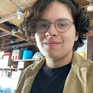 Meet your Posher, Isaias